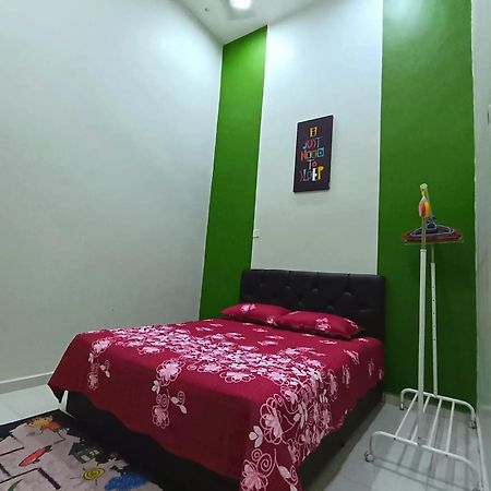 Ebnur Homestay Arau Exterior foto