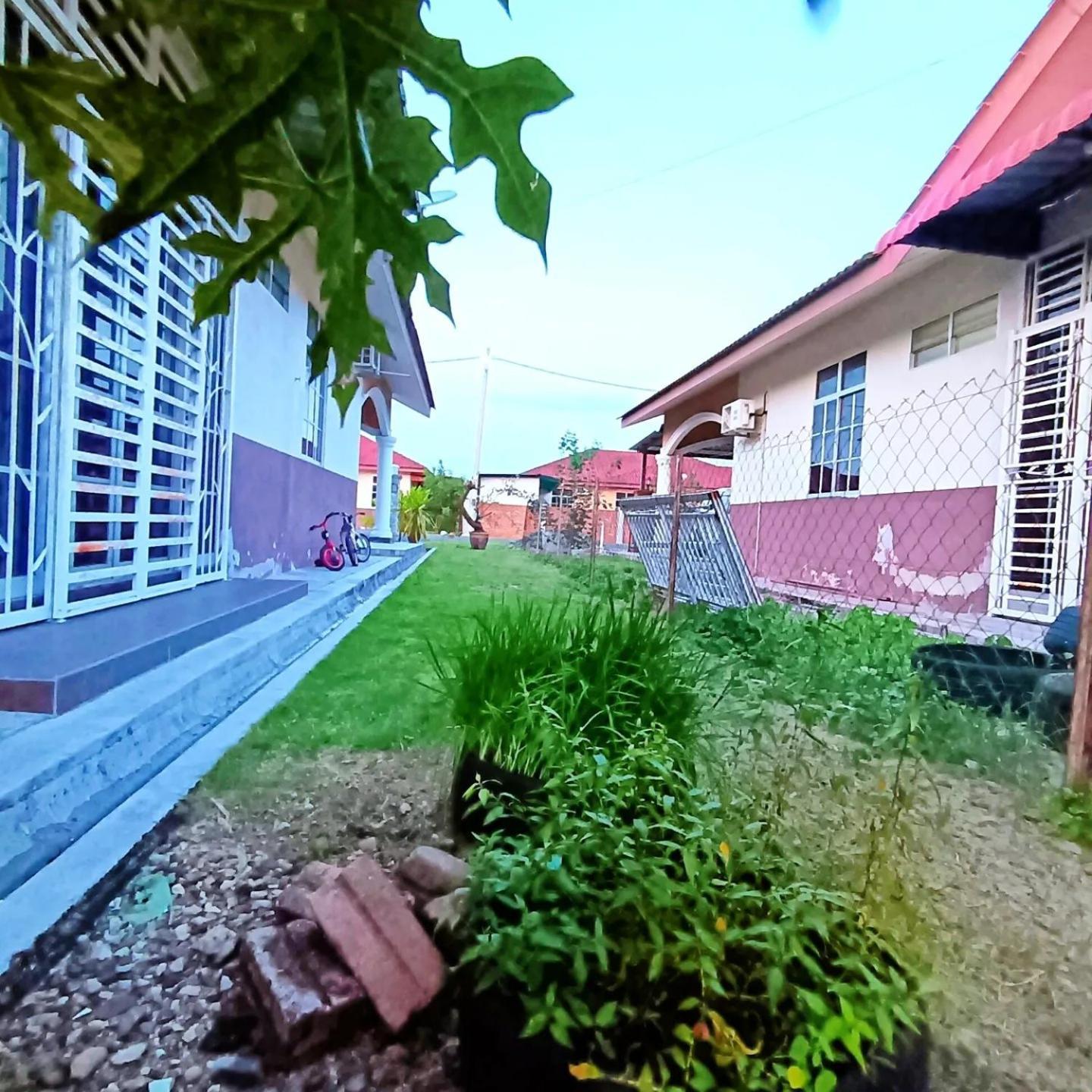 Ebnur Homestay Arau Exterior foto