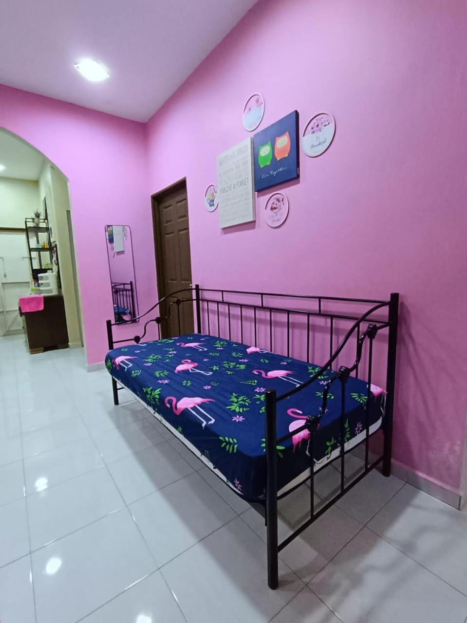 Ebnur Homestay Arau Exterior foto